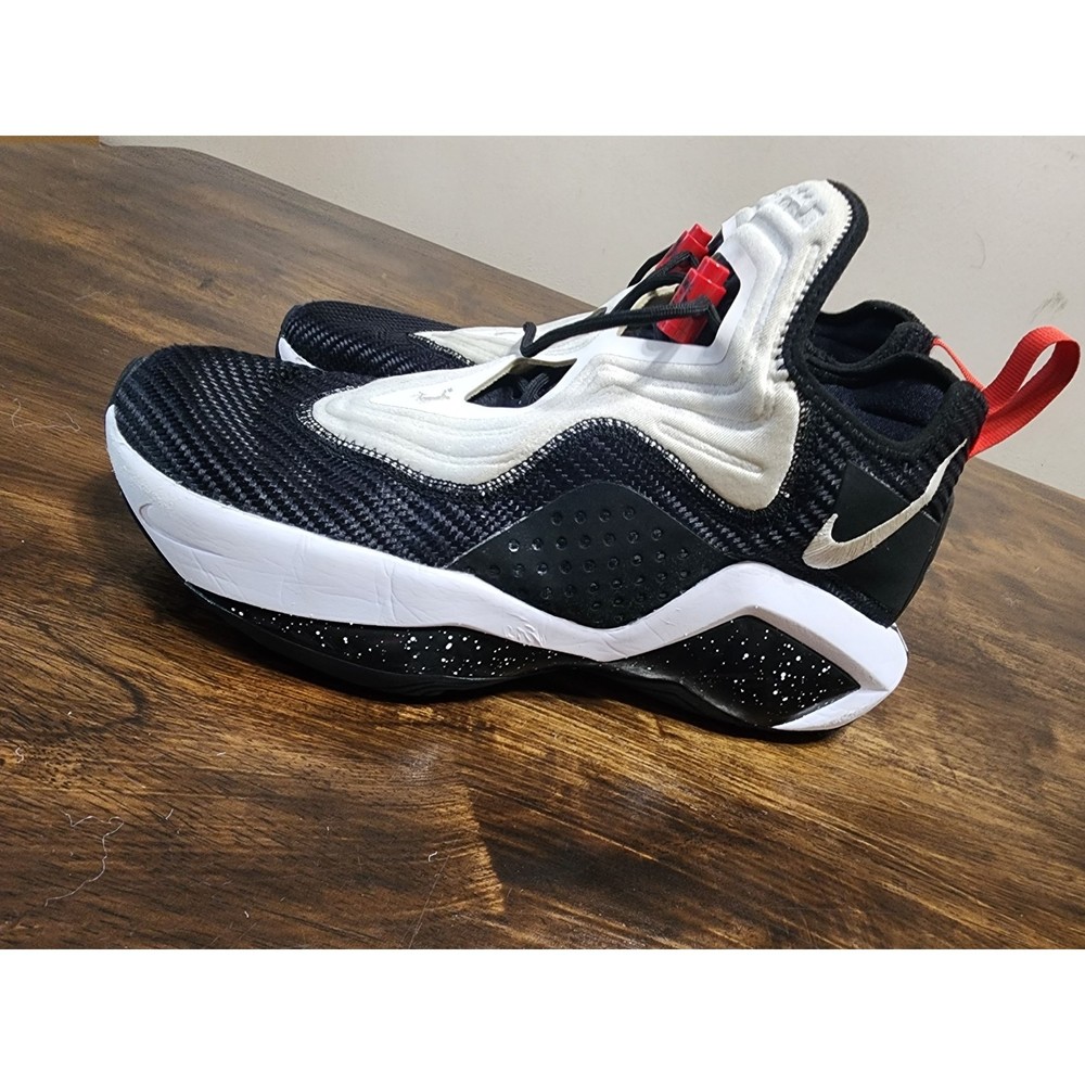 Nike LeBron Soldier 14 Black/White-University Red size 8 1/2